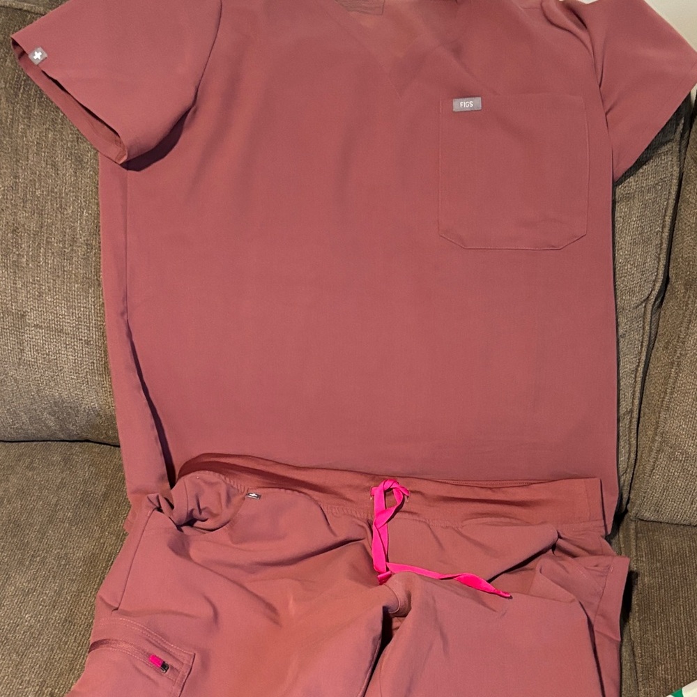 Figs Dusty Rose Scrub Set with Pink Accents